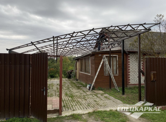 Односкатный навес из поликарбоната для автомобилей №95 - фото 3